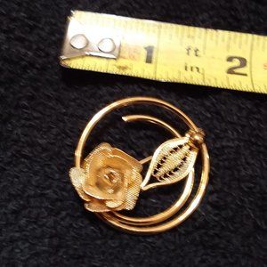 Sarah Cov Vintage Brooch Gold Tone with Flower